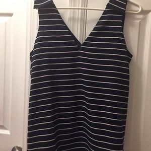 Banana Republic Women's Medium Blouse Navy. NWT